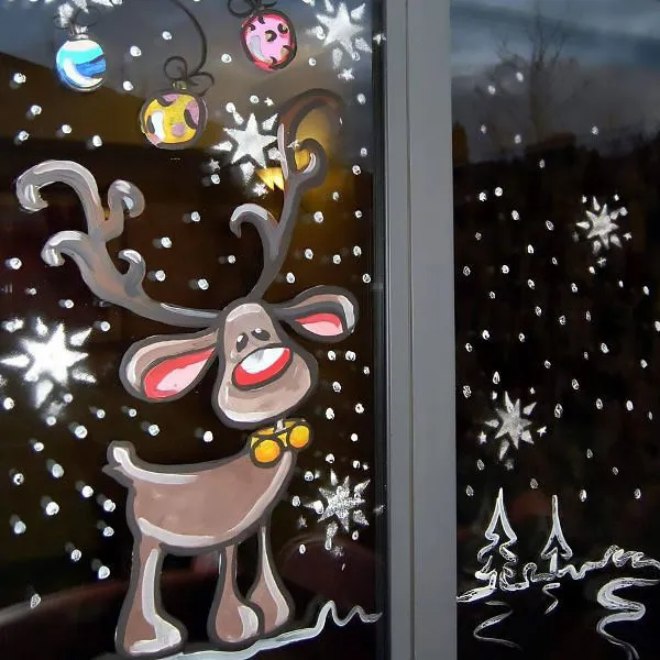 новогодний рисунок гуашью на окне олень фото