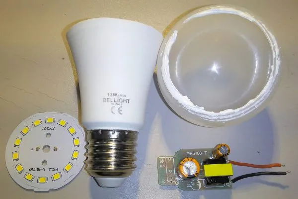 Разборка LED-лампы с герметиком