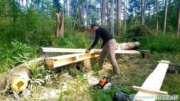 Распиловка деревянных балок
