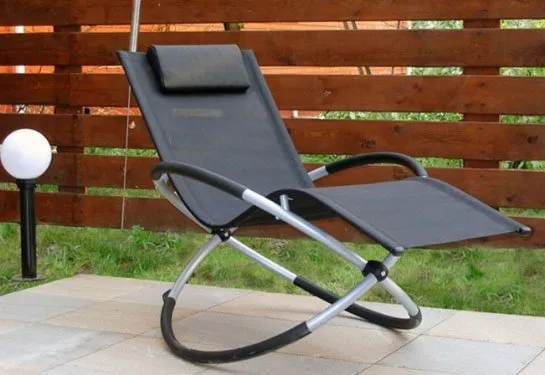 Кресло -качалка на металлических обручах