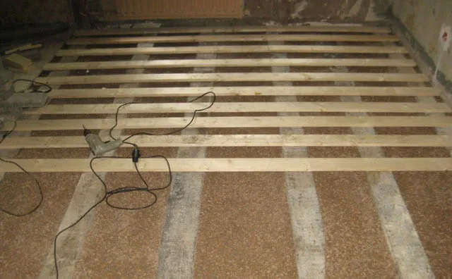 как сделать деревянный пол в гараже