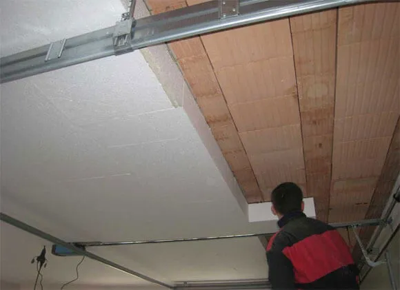 как сделать утепление потолка изнутри пенопластом