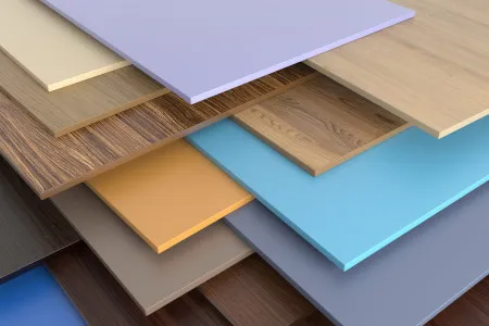 Разновидности цветных и текстурированных пластиковых панелей