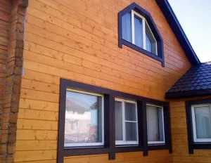 фото: дом отделанный имитацией бруса