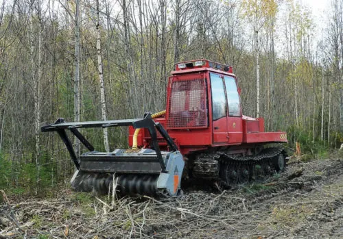 Лесохозяйственные гусеничные трактора «Онежец»