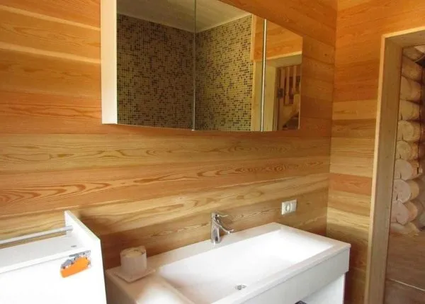 Отделка ванной лиственницей - красивая текстура, отличные характеристики 