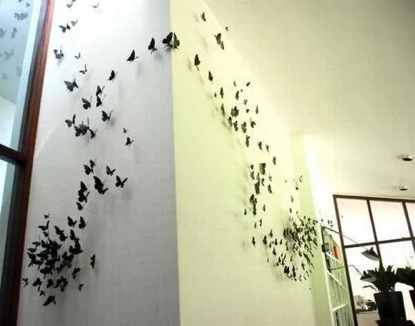 Украсить стену бабочками - мило и неожиданно