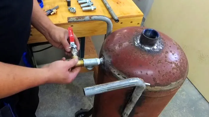 Как сделать пескоструйный аппарат из газового баллона