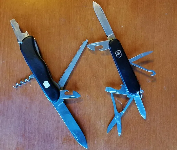 Хороший нож с инструментом — лучший подарок! Фото автора