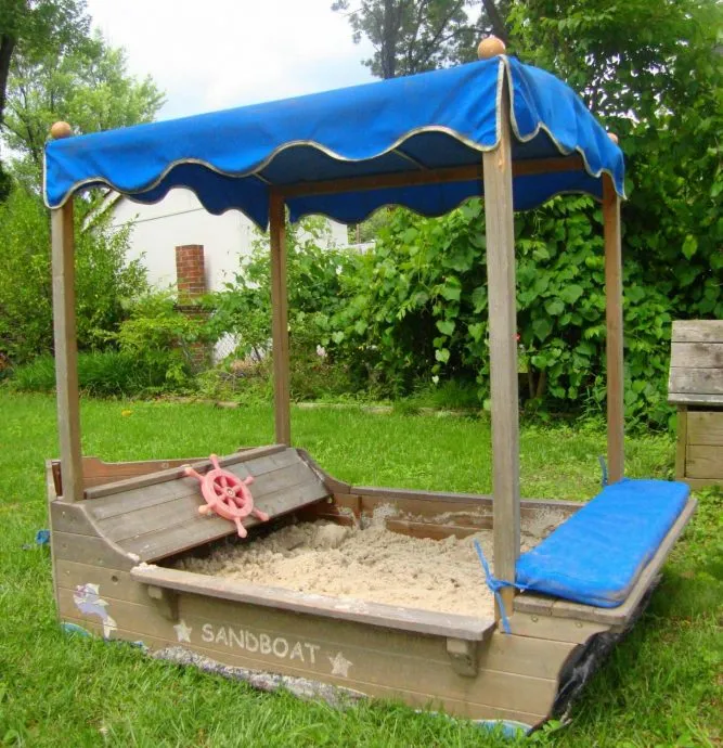 площадка с песком для детей на даче готовая конструкция