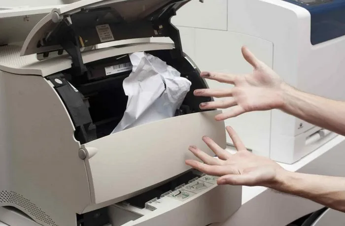 Замятие бумаги в принтере