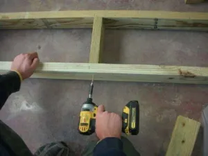 Как сделать дровник для хранения дров: как построить самому, видео