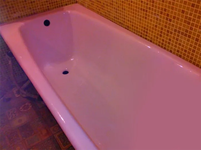 Цветная эмаль на ванне