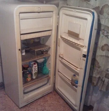 Одна из первых модификаций холодильников марки Минск