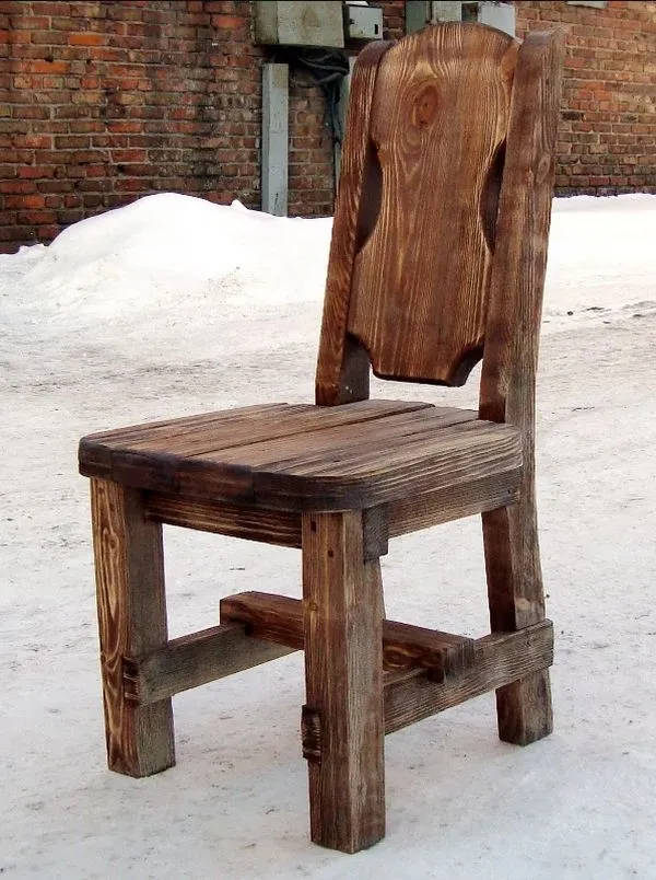 стул деревянный в клетку