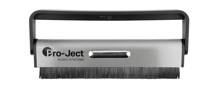 Щетка с карбоновой щетиной Pro-Ject Brush It