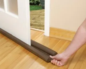 Эффективные способы самостоятельно утеплить деревянную дверь