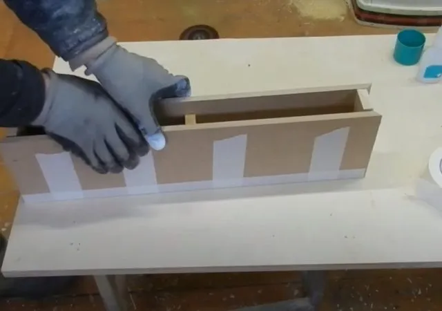 Как сделать стеллажи в кладовку своими руками: из дерева, профиля